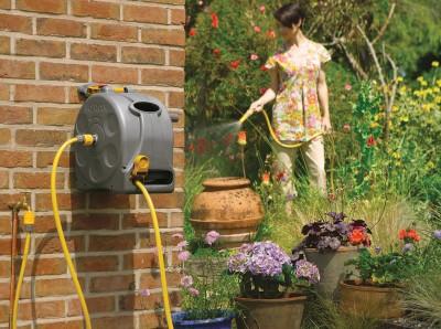 Hozelock Micro Dévidoir avec Tuyau 10m Click & Go Enrouleur Flexible  Arrosage Plante Jardin Terrasse